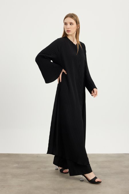 Siyah Pilise Detaylı Abaya